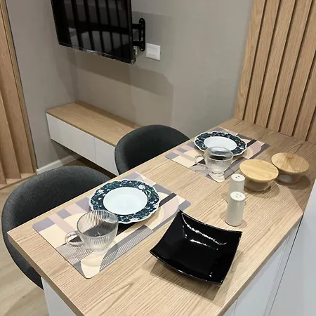 Modern Deluxe Diar *