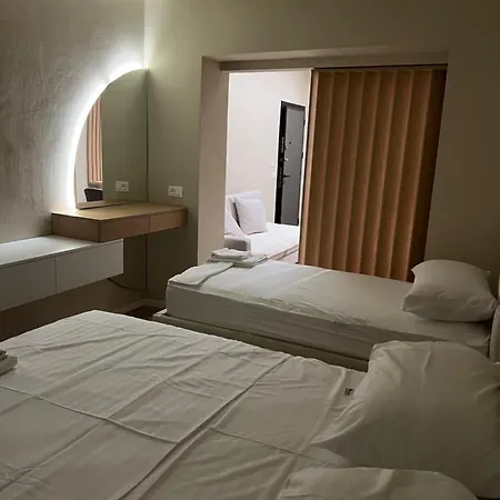 アパート Modern Deluxe Diar ドゥラス